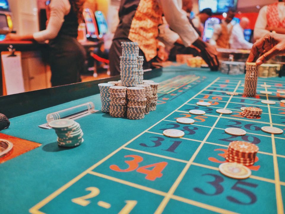 3 Ways That Online Casinos Are Improving the Customer Experience - Daily  Hawker