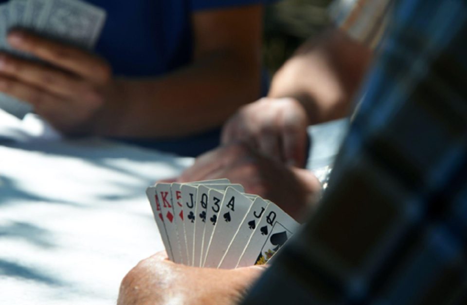 How to Play Blackjack Online - Your Guide to Rules, Strategy, and Winning Tips